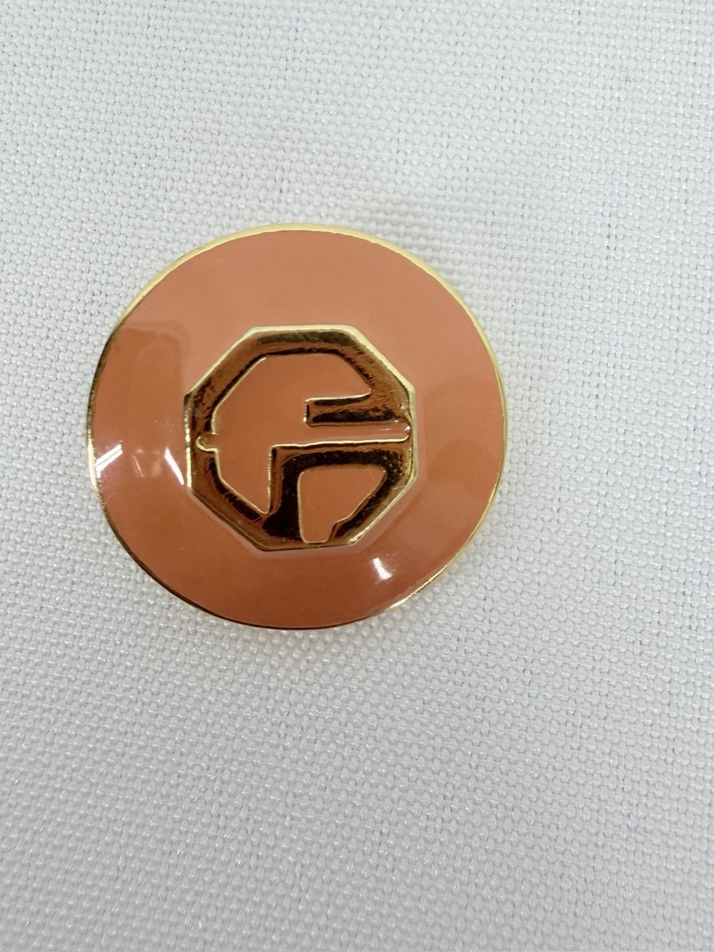 St. John Buttons Gold & Peach Set of 6 & Brand Tag - Picture 8 of 11
